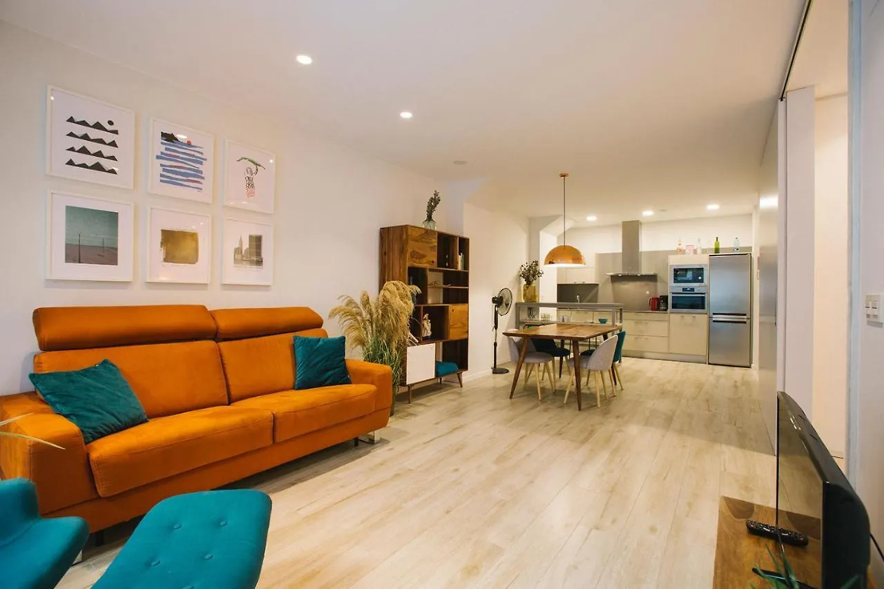 Gloria 3 Y 5 Suites ile iletişim